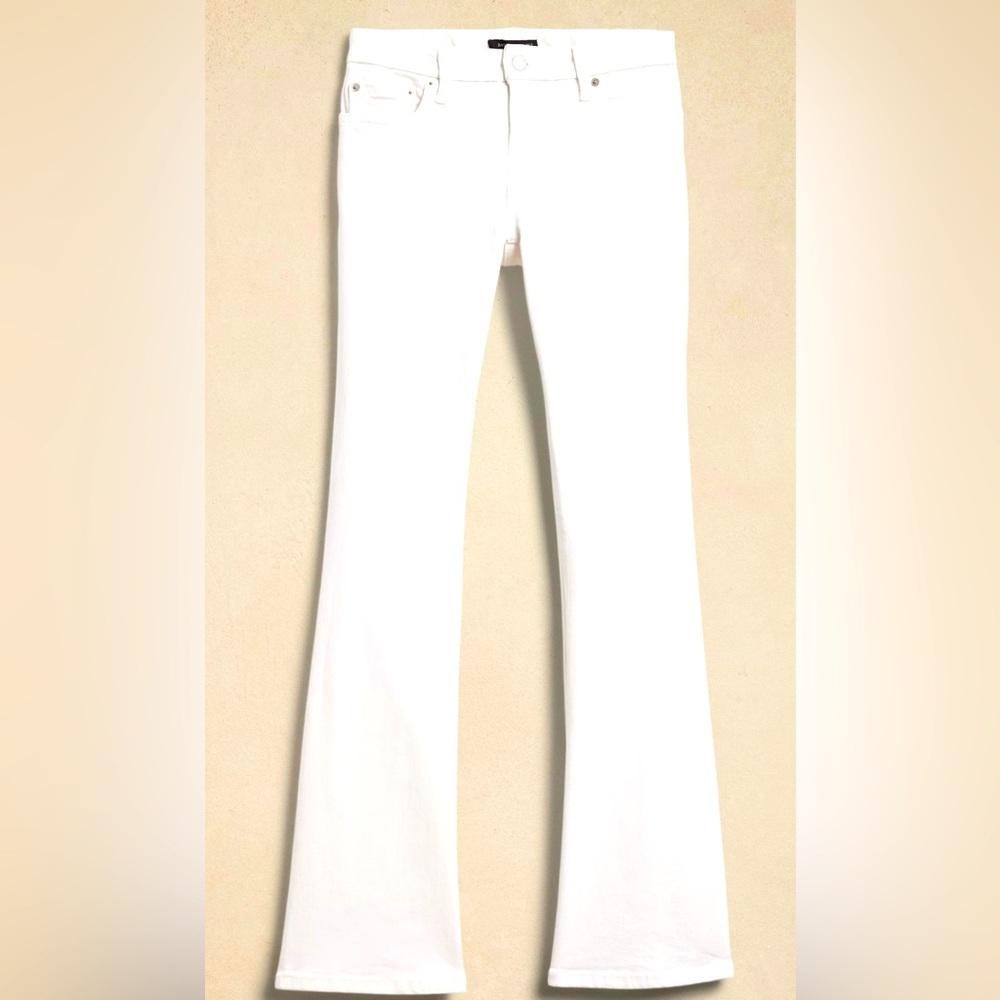 Banana Republic LOW-RISE BOOTCUT JEAN in white - NWT